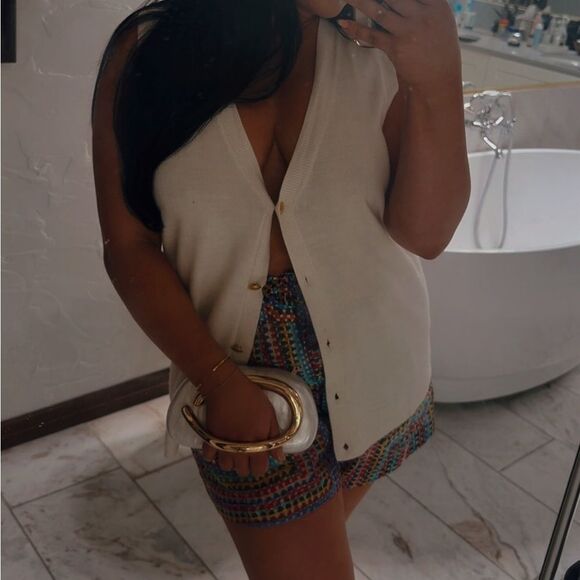 Vintage white sweater vest - Picture 2 of 8